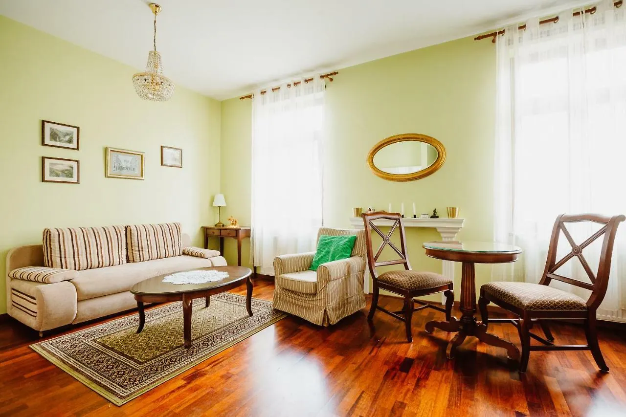 100% Cracovian Traditional Apartment Poland