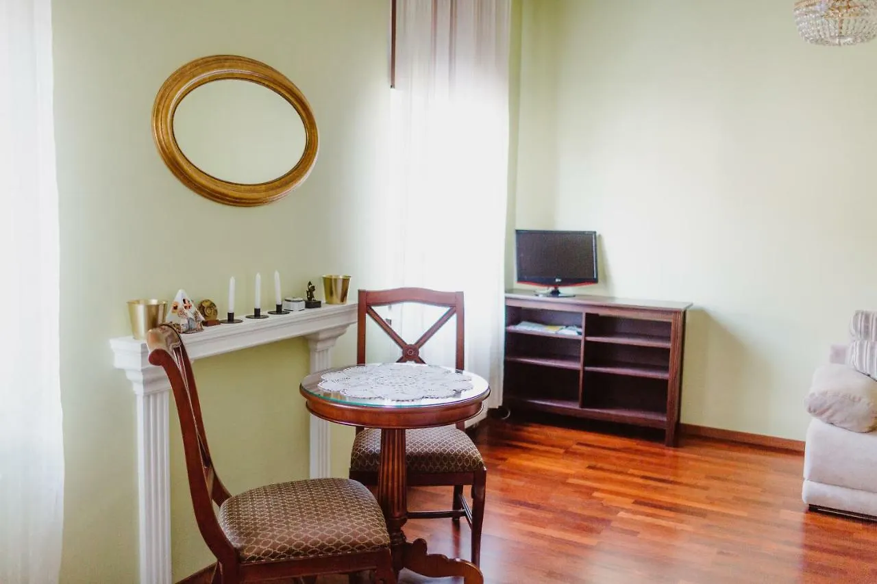 100% Cracovian Traditional Apartment  Krakow